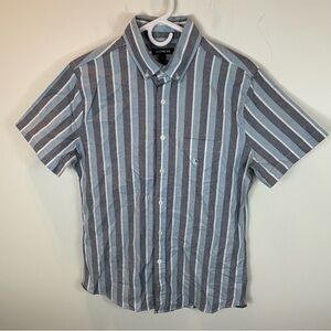 ❄️ EXPRESS Short Sleeve Button Down Shirt